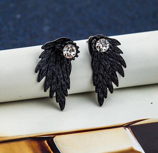 Free Gift Retro Stereo Angel Wing Earrings