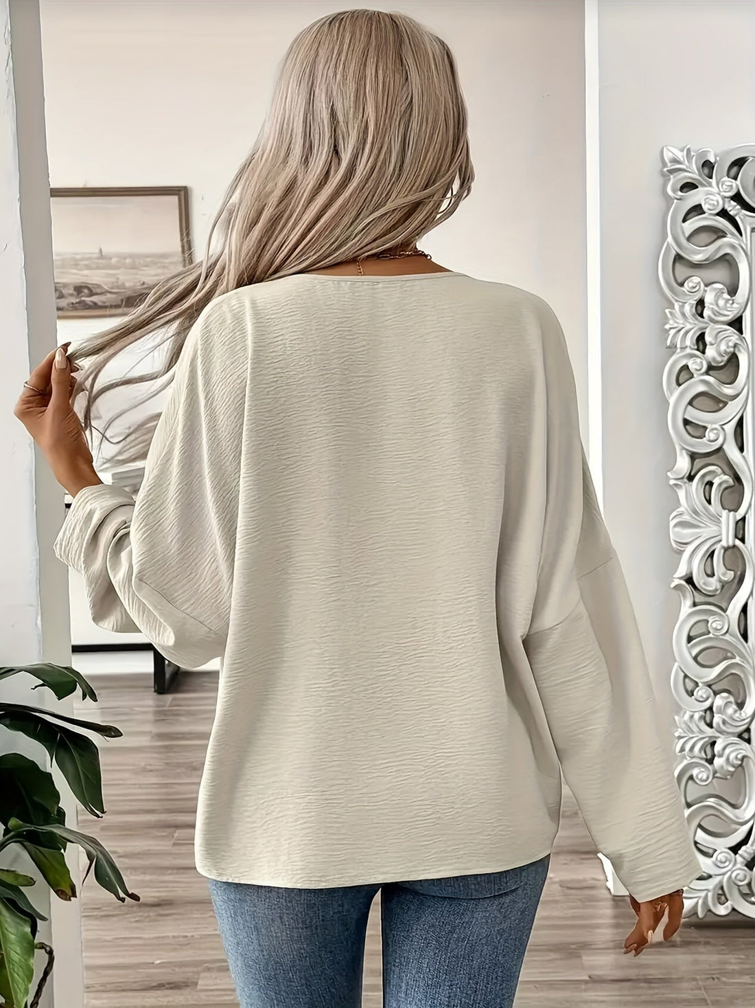 Stylish Elegant Long Sleeve Pocket Blouse - Classic Solid Button Front Design, Comfortable Wear